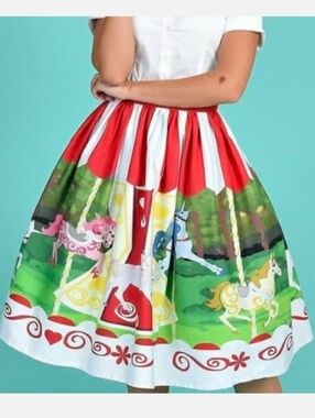 Unique Vintage RARE Red, Green, White Carousel Print A-Line Skirt